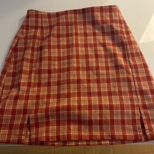 Brandy Melville plaid skirt. NWOT